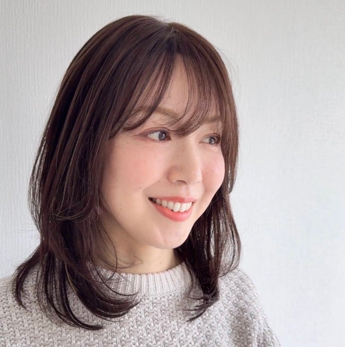 毛量減 羽ウィッグ 商品名:みおり  前髪あり/なし